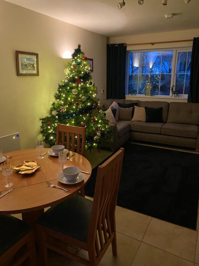 The Cow Shed Appartement Narberth Buitenkant foto