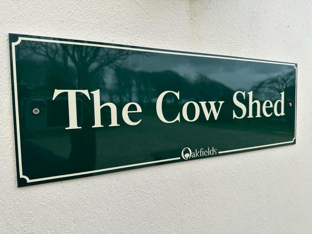 The Cow Shed Appartement Narberth Buitenkant foto