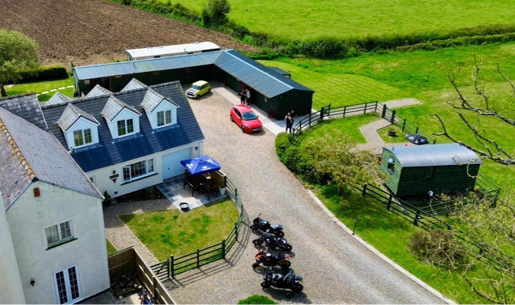 The Cow Shed Appartement Narberth Buitenkant foto